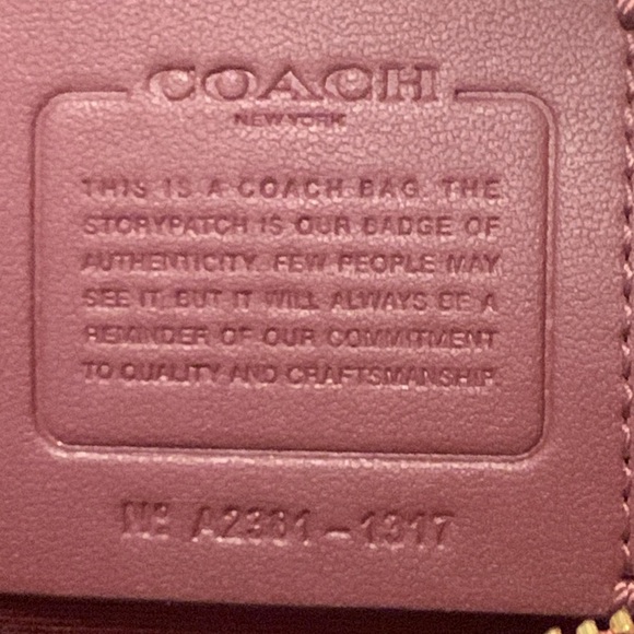 Coach Bag - Picture 16 of 16